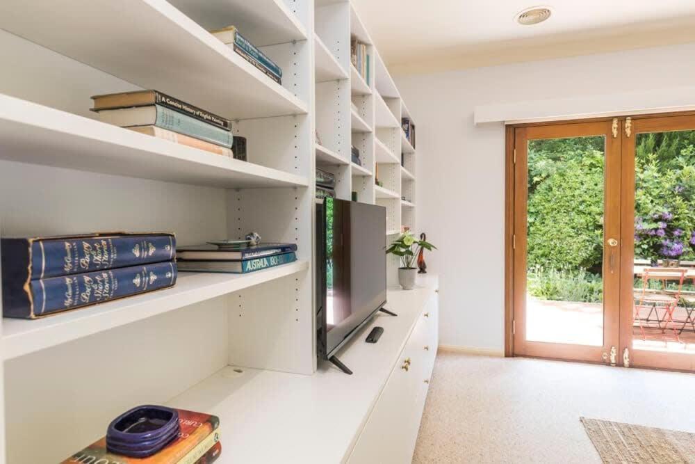 3 Bdrm 2 Bthrm House Close To Canberra Cbd & Anu Ngoại thất bức ảnh